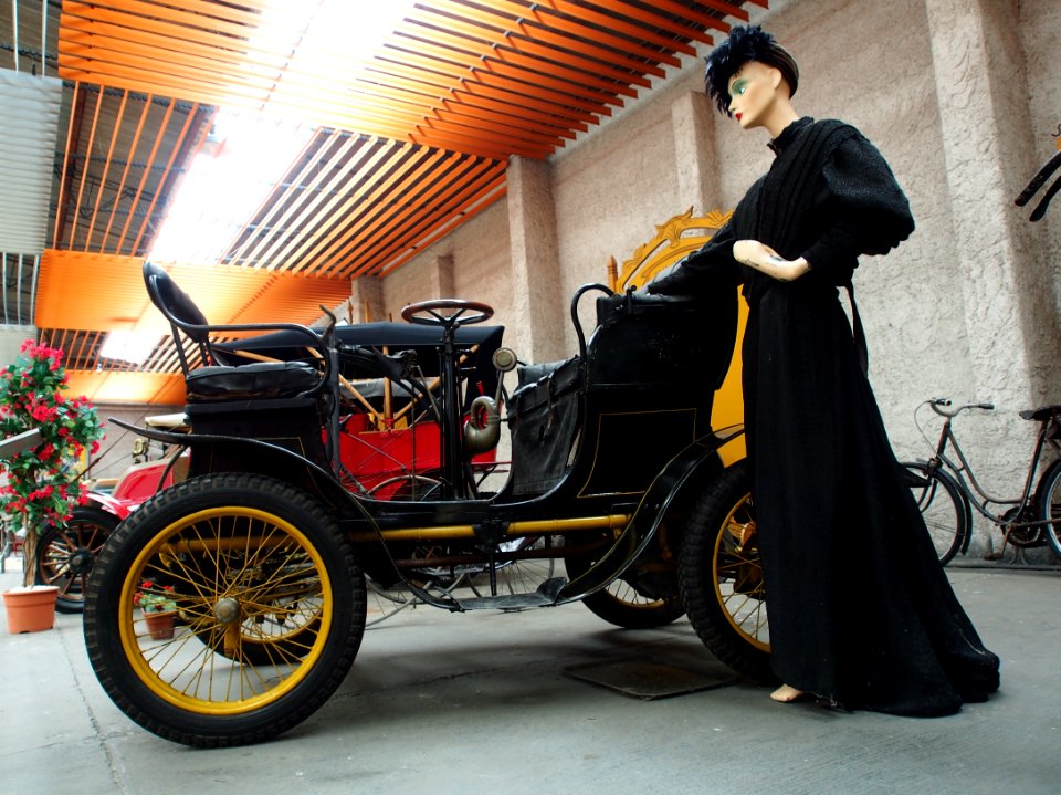 1900-1902_De_Dion_-_Bouton_Vis-à-vis_Type_G,_pic2