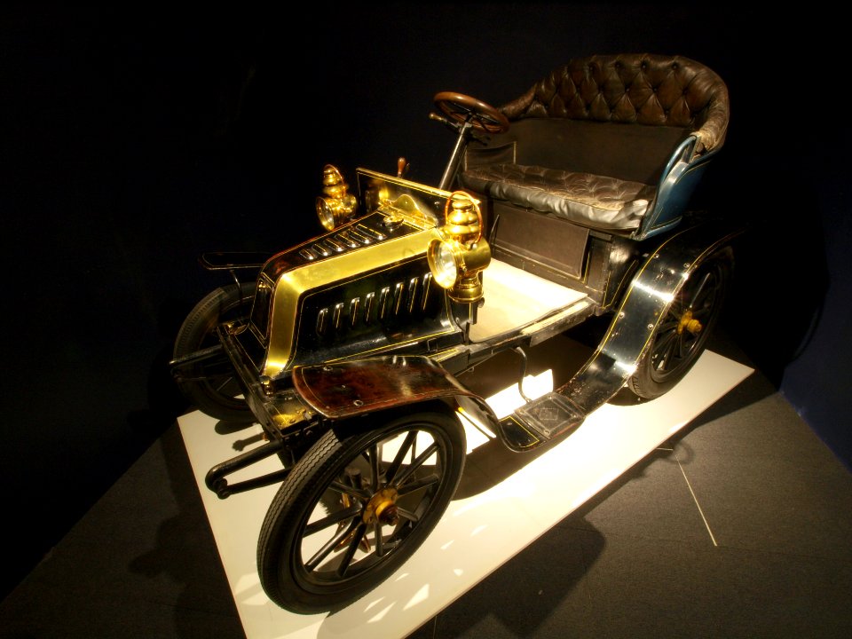 1901_Darracq_8-HP_Two-seater_photo1