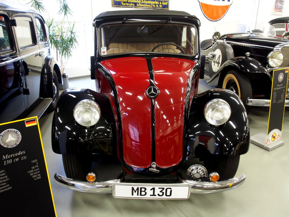 1935_Mercedes_130_(W23),_26hp,_1300cc,80kmh_pic2