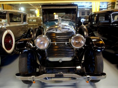 1925_Lincoln_136_Sedan_pic2