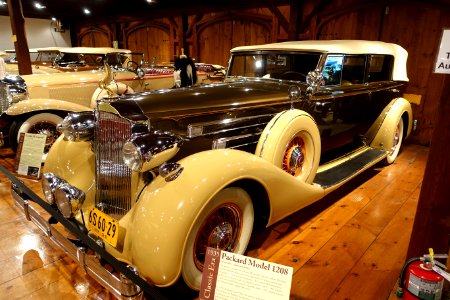 1935_Packard_Model_1208_-_Collings_Foundation_-_Massachusetts_-_DSC07164