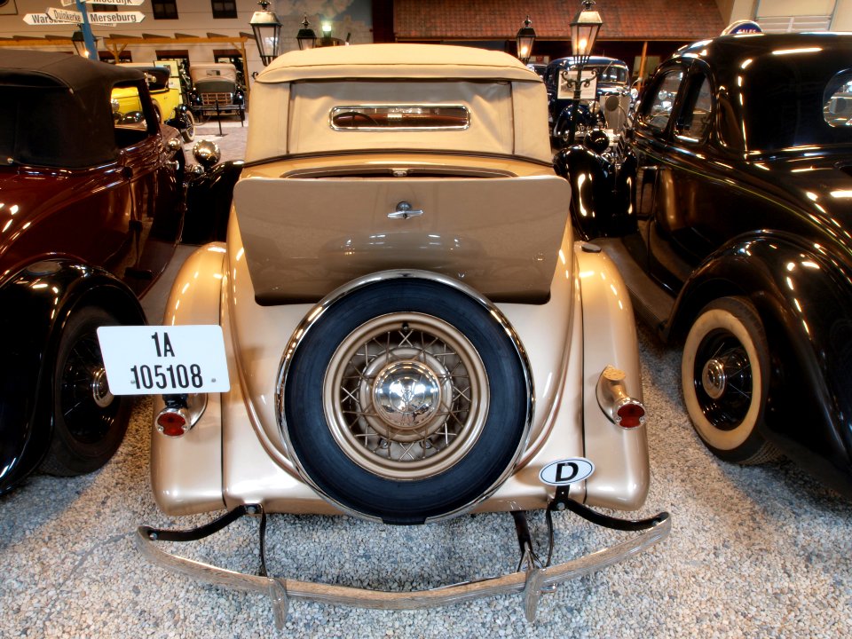 1935_Ford_760_Cabriolet_pic5