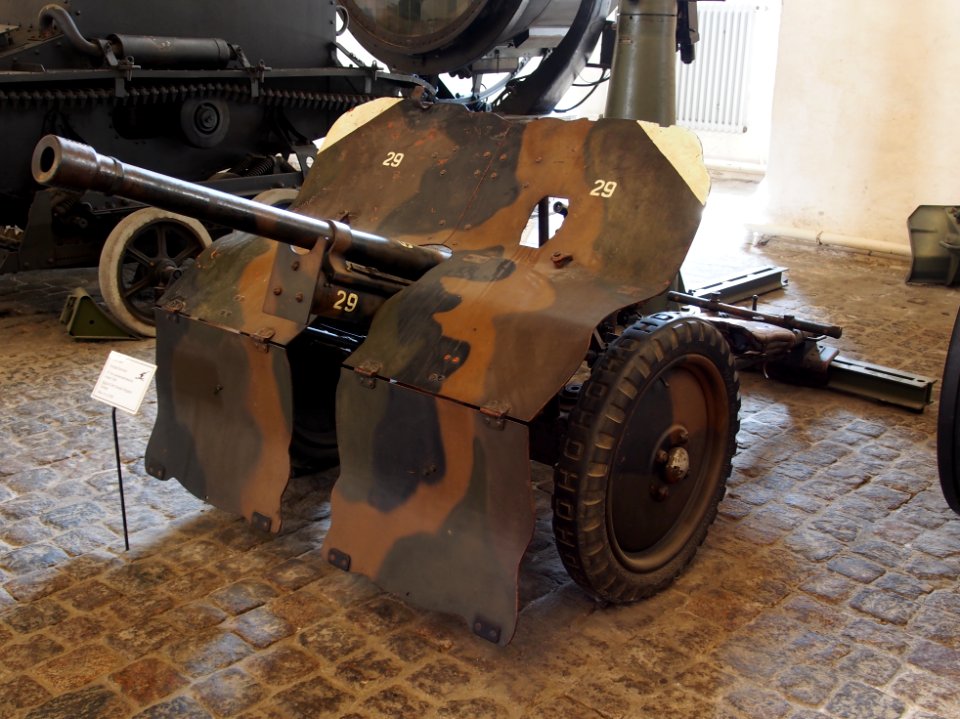 1938_Swedish-Danish_37mm_antitank_gun_pic2