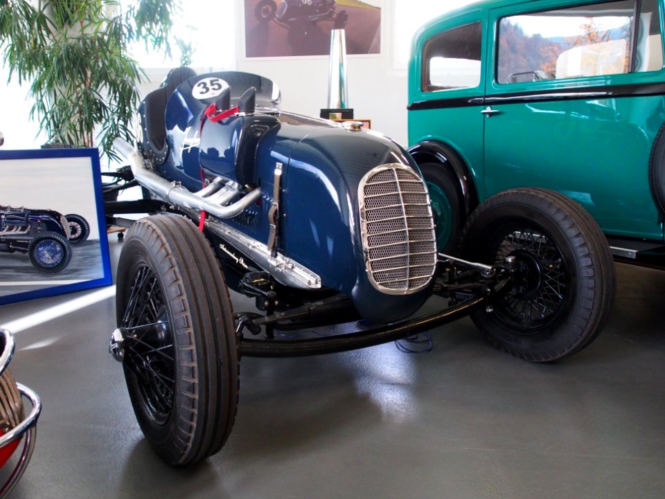 1937_Miller_Sprintcar,_4cyl,_90hp,_170kmh_pic3