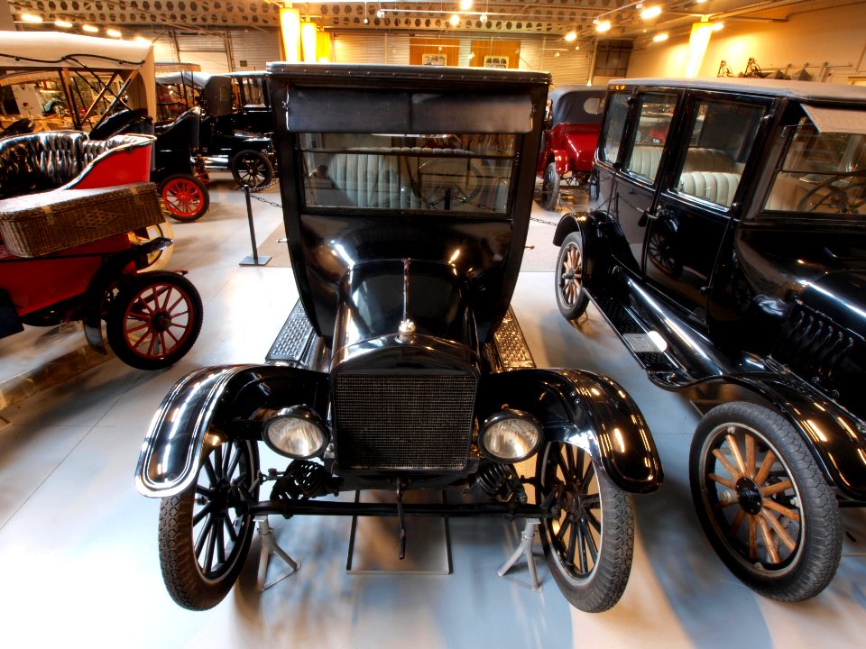 1923_Ford_T_Coupe_pic4