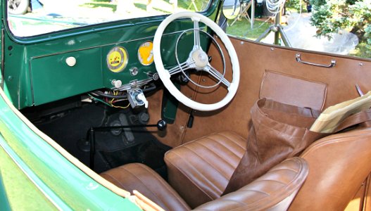 1938_Datsun_Model_17_Phaeton_interior photo