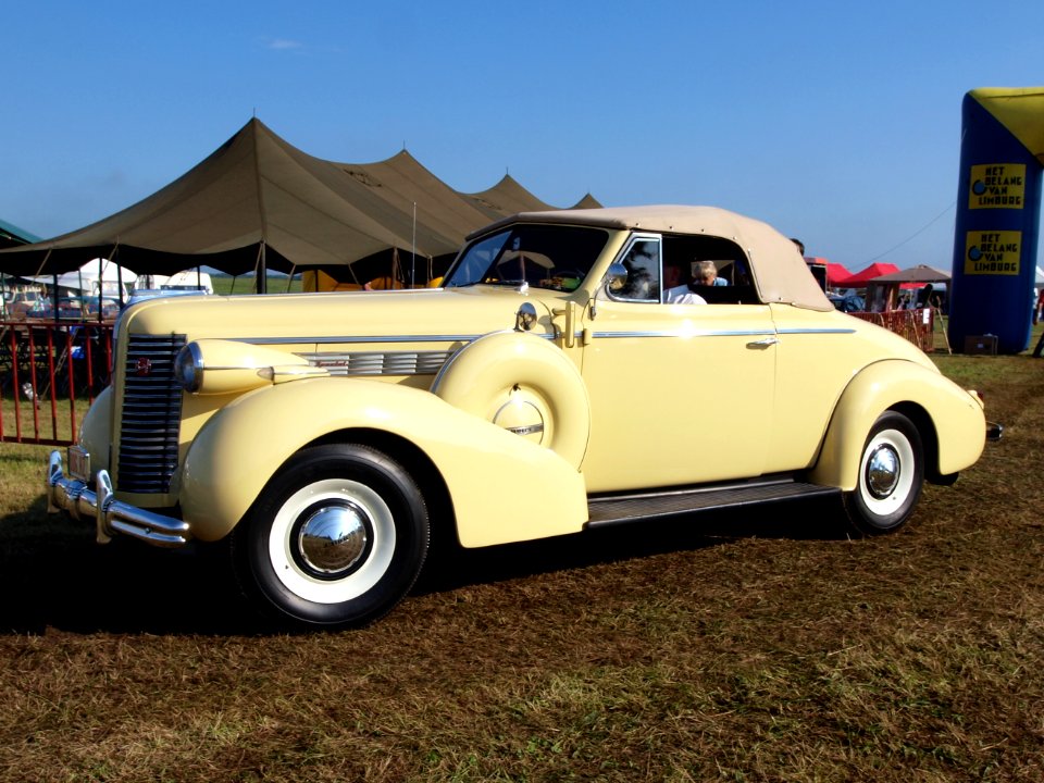 1938_Buick_Special_2