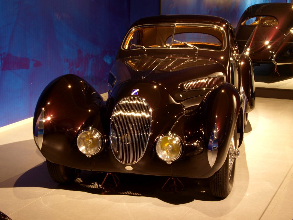 1937_Talbot_Lago_T150_SS_Figoni_&_Falaschi_Teardrop_Coupe_p1
