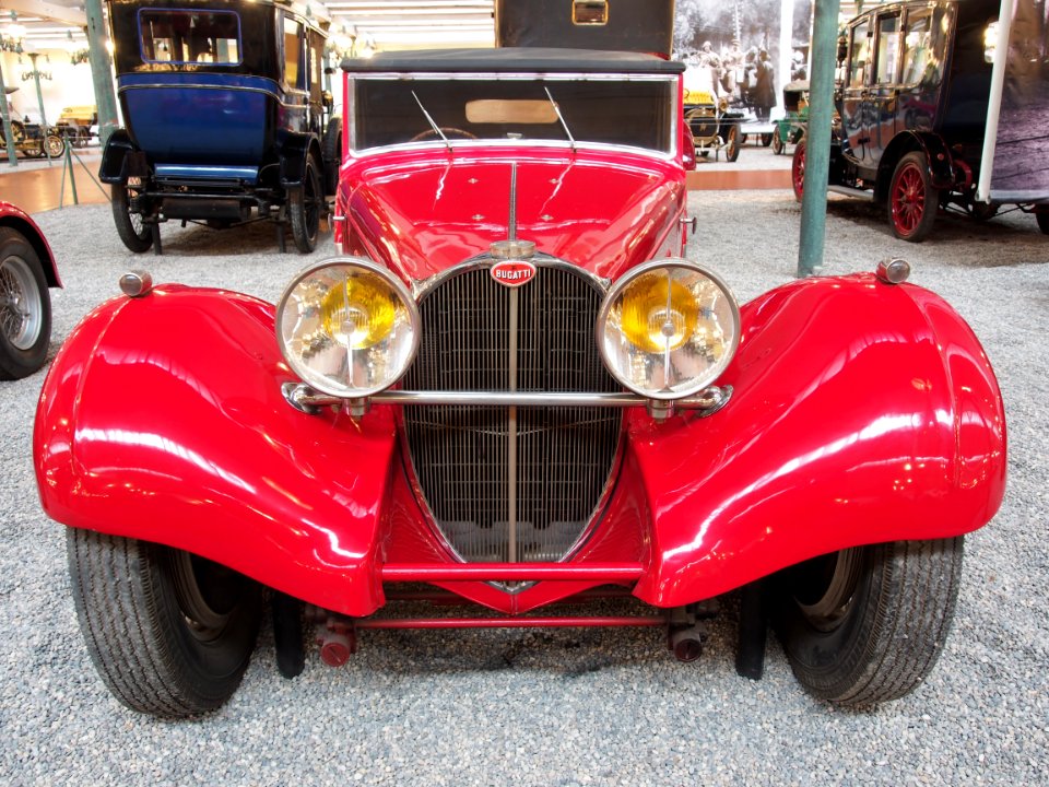 1938_Bagatti_Type_57S,_8_cylinder,_3257cm3,_175hp,_200kmh,_photo_2