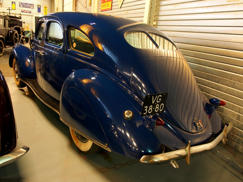 1937_Lincoln_730_Zephyr_Fordor_pic16