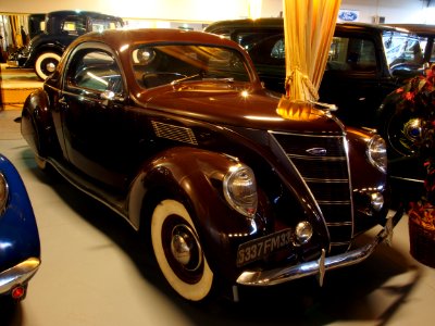 1937_Lincoln_720_Zephyr_Coupé_pic1