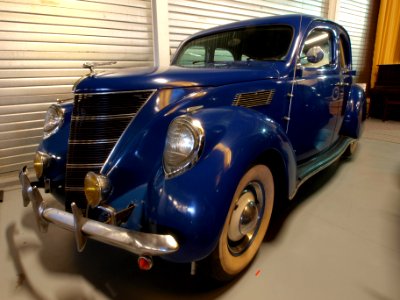 1937_Lincoln_730_Zephyr_Fordor_pic12