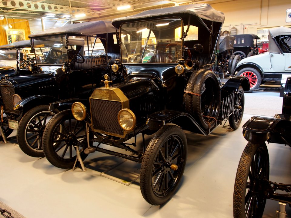 1916_Ford_T_Runabout_pic1