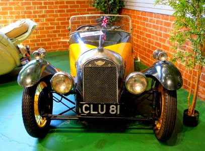 1935_Morgan_3-Wheeler_-_Automobile_Driving_Museum_-_El_Segundo,_CA_-_DSC01940