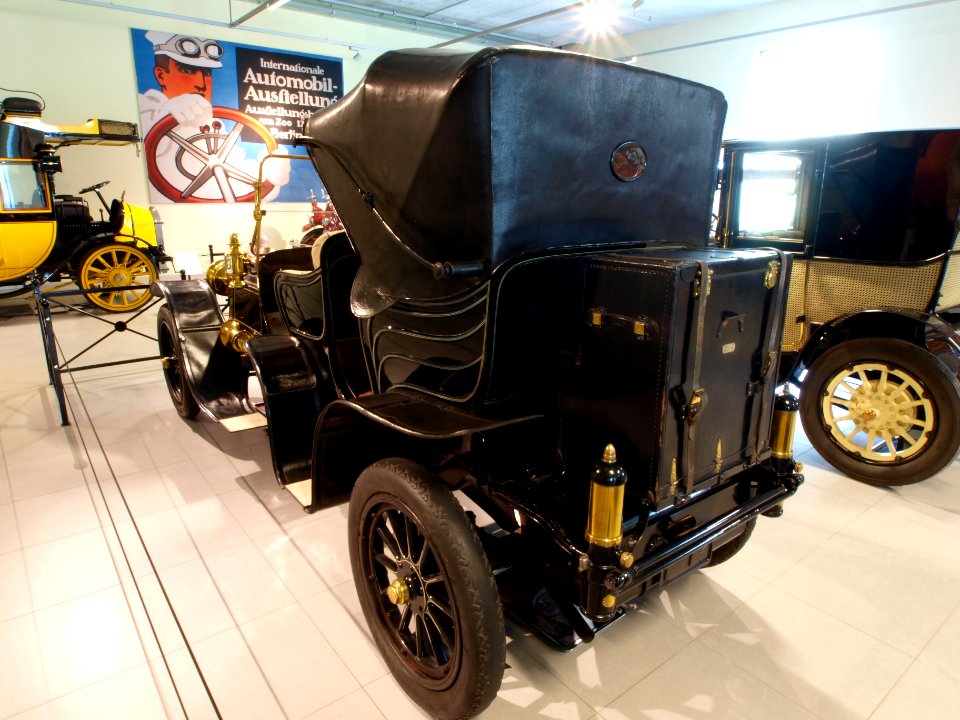 1917_Pierce_Arrow_Model_38_Park_Phaeton_p2