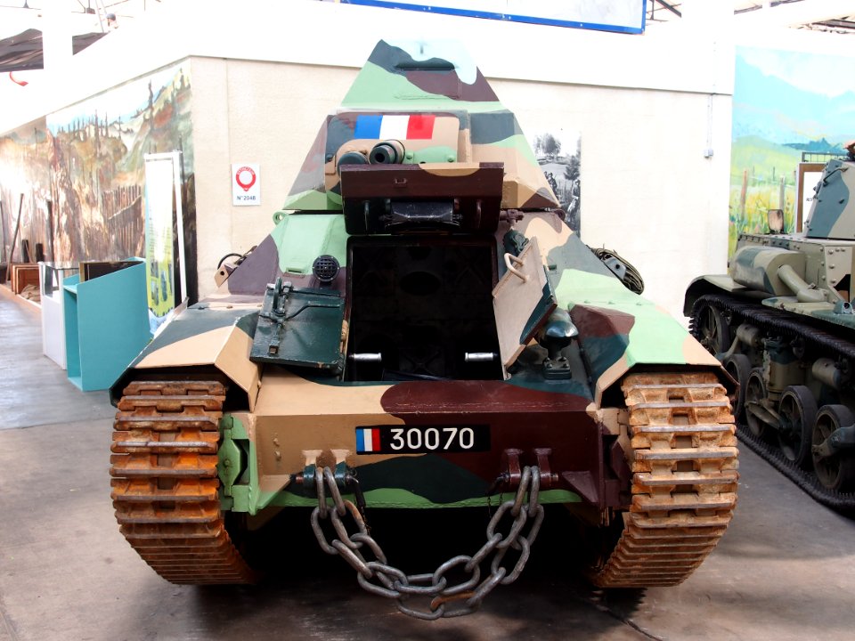 1935_Forges_et_Chantiers_de_la_Méditerranée_FCM_36,_Tanks_in_the_Musée_des_Blindés,_France,_pic-7