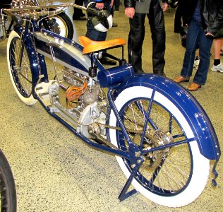 1913_Henderson_Four_motorcycle_02 photo