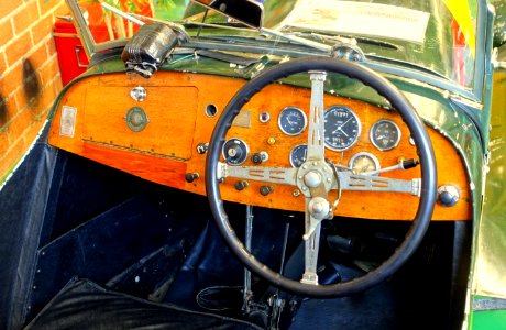 1935_Morgan_3-Wheeler_-_Automobile_Driving_Museum_-_El_Segundo,_CA_-_DSC01944