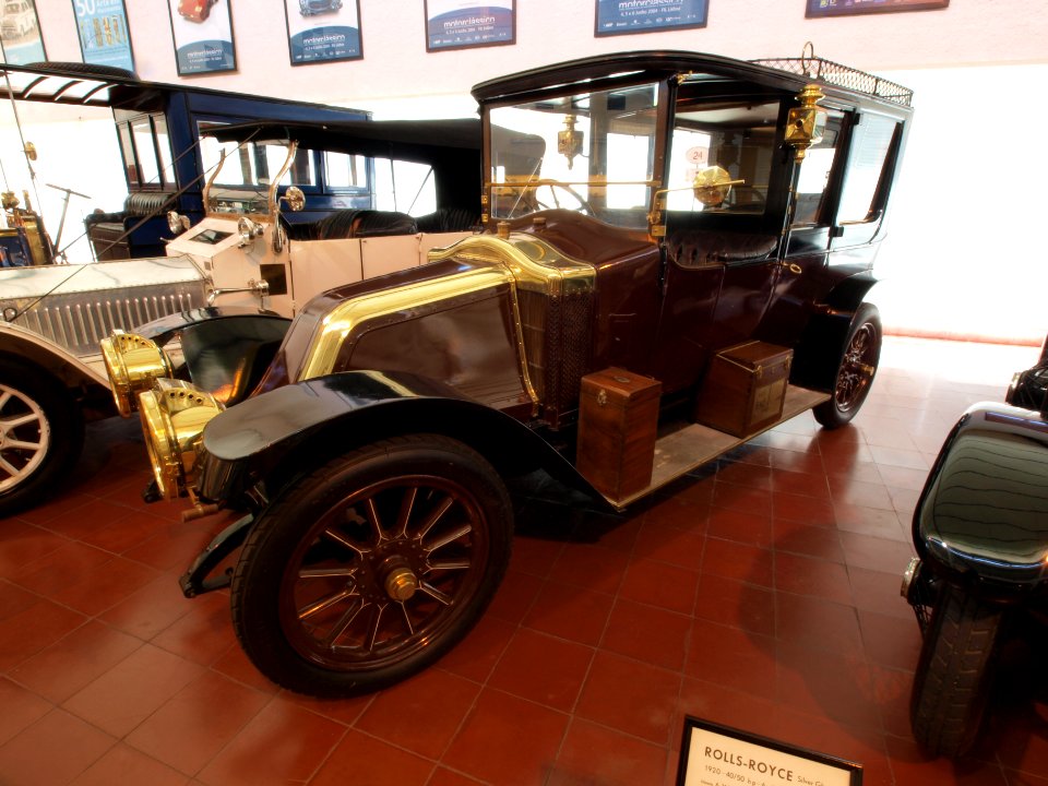 1912_Renault,_20hp,_5025cc,_90kmh