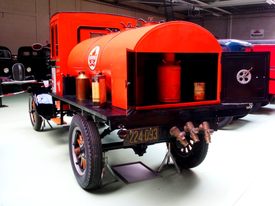1919_Ford_TT_Tankwagen_pic14
