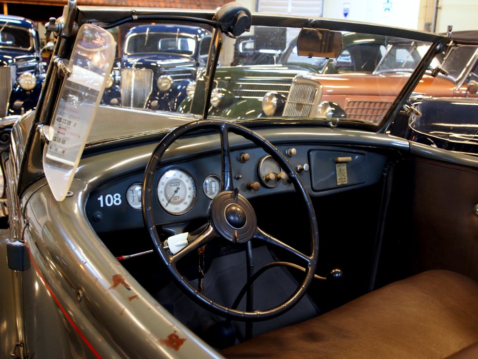 1935_Ford_750_Phaeton_pic6