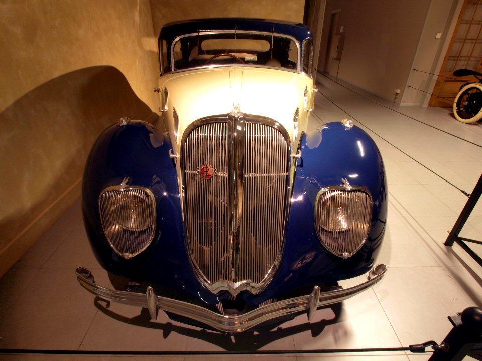 1937_Panhard_&_Levassor_X77_Dynamic_p1