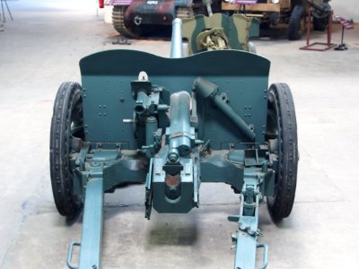1937_47mm_Canon_SA_37_anti_tank,_Musée_des_Blindés,_France,_pic-3