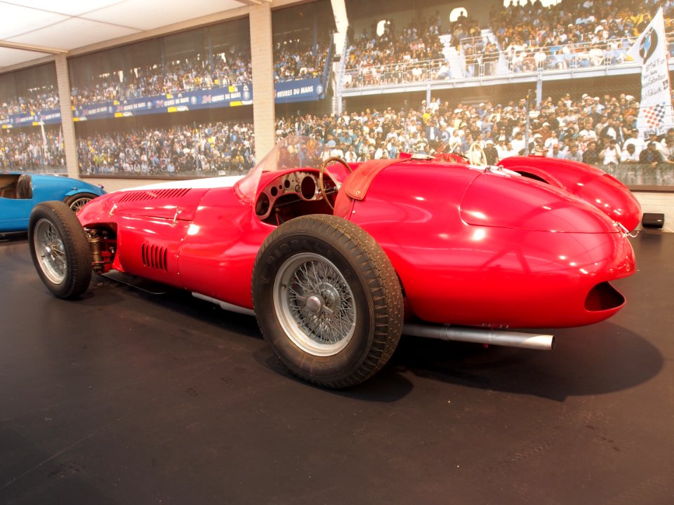 1938_Alfa_Romeo_12C,_V12_4,5_liter,_photo_1