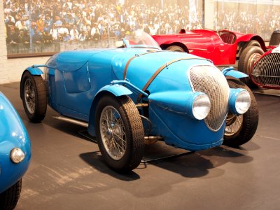 1937_Simca-Gordini,_4_cylinders,_570cm3,_23hp,_125kmh,_photo_1