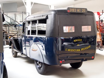 1937-1938_Peugeot_SK3_Boulangère_photo_4