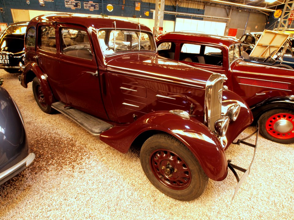 1936_Peugeot_301D_pic2