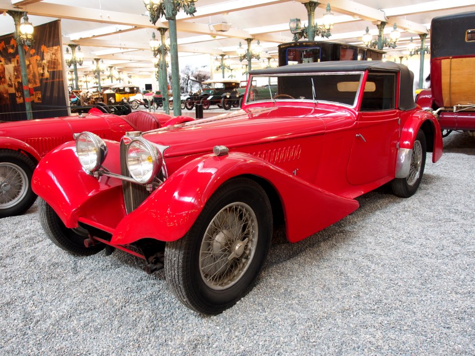 1938_Bagatti_Type_57S,_8_cylinder,_3257cm3,_175hp,_200kmh,_photo_3