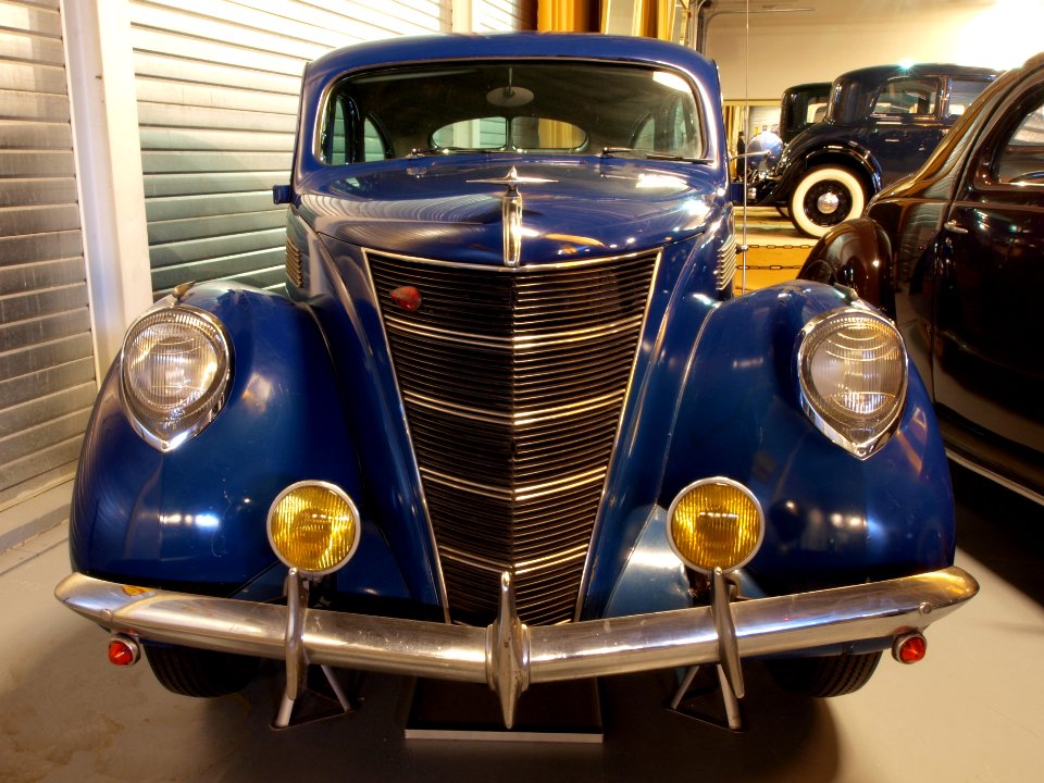 1937_Lincoln_730_Zephyr_Fordor_pic13