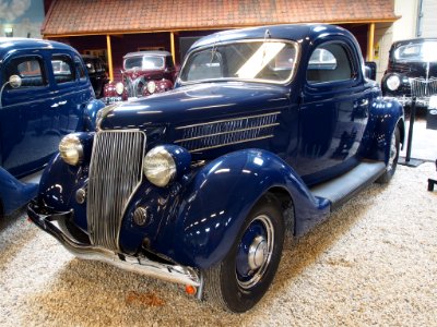 1936_Ford_68_3_Window_Coupé_pic7