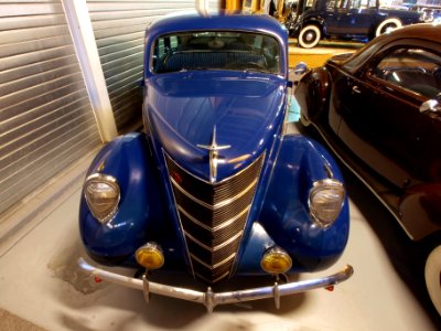 1937_Lincoln_730_Zephyr_Fordor_pic9