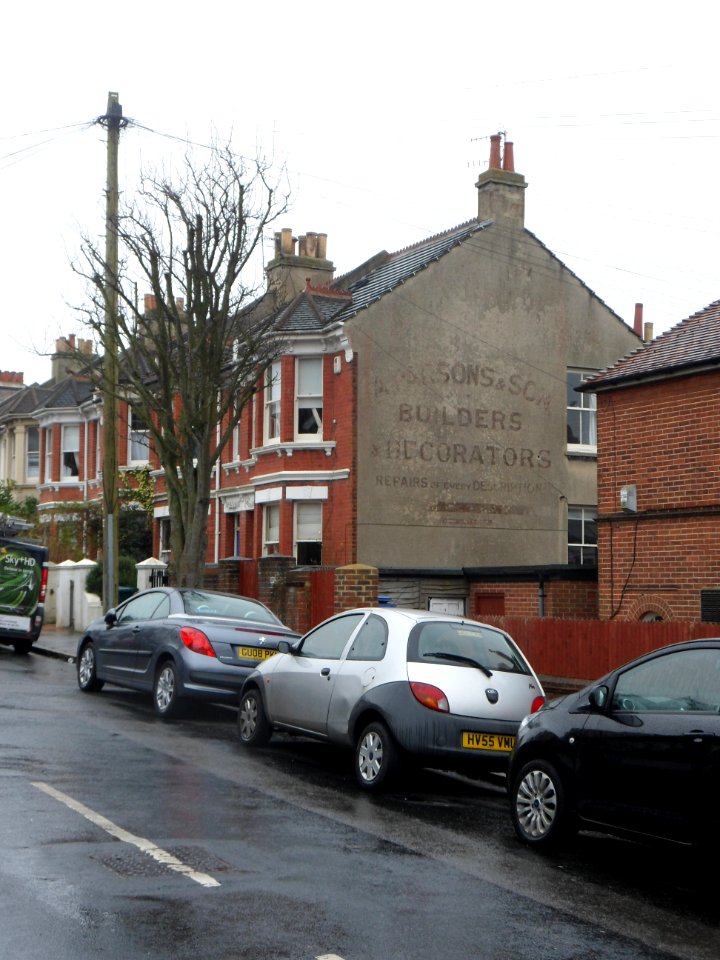 185–191_Havelock_Road,_Preston_Park,_Brighton_(April_2013)