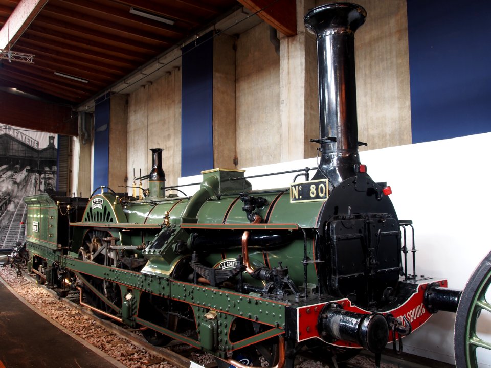 1852_Paris-Strasbourg_Railway_4-2-0_No_80_La_Continent_photo_1