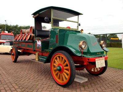 1916_International_Model_G_p1