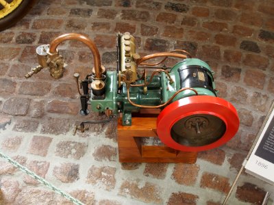 1896_moteur_Peugeot