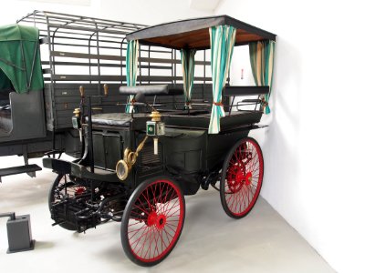 1894_Peugeot_Type_10_Break_photo_1
