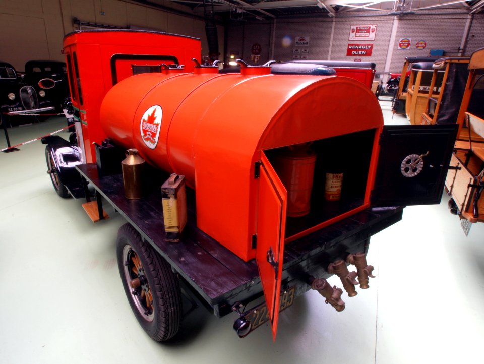 1919_Ford_TT_Tankwagen_pic10