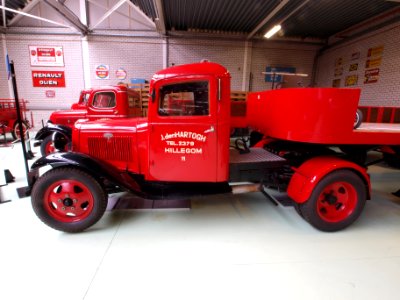 1934_Ford_46-810_with_1951_DAF_trailer_pic6 photo