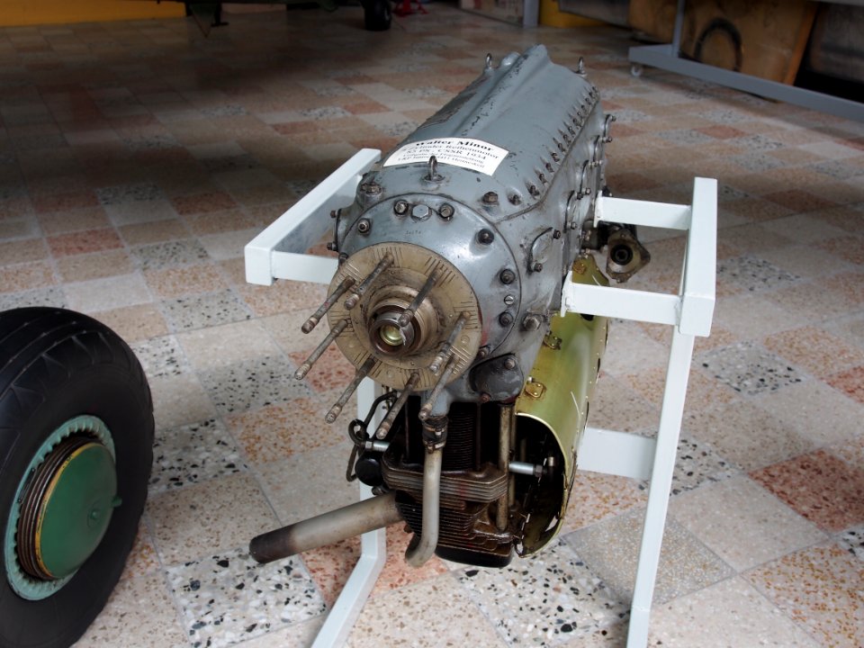 1934_ČSSR,_Walter_Minor_4cylinder,_85hp_at_Flugausstellung_Hermeskeil,_pic2