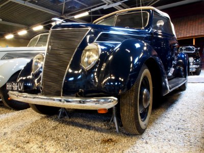 1937_Ford_760_A_Cabriolet_pic4