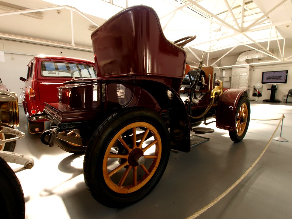 1906_Laurin_&_Klement,_Voiturette_type_A_pic2