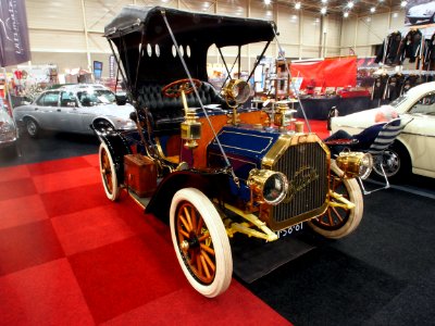 1906_McLaughlin-Buick_Model_G_Runabout_2600cc_22hP_pic1