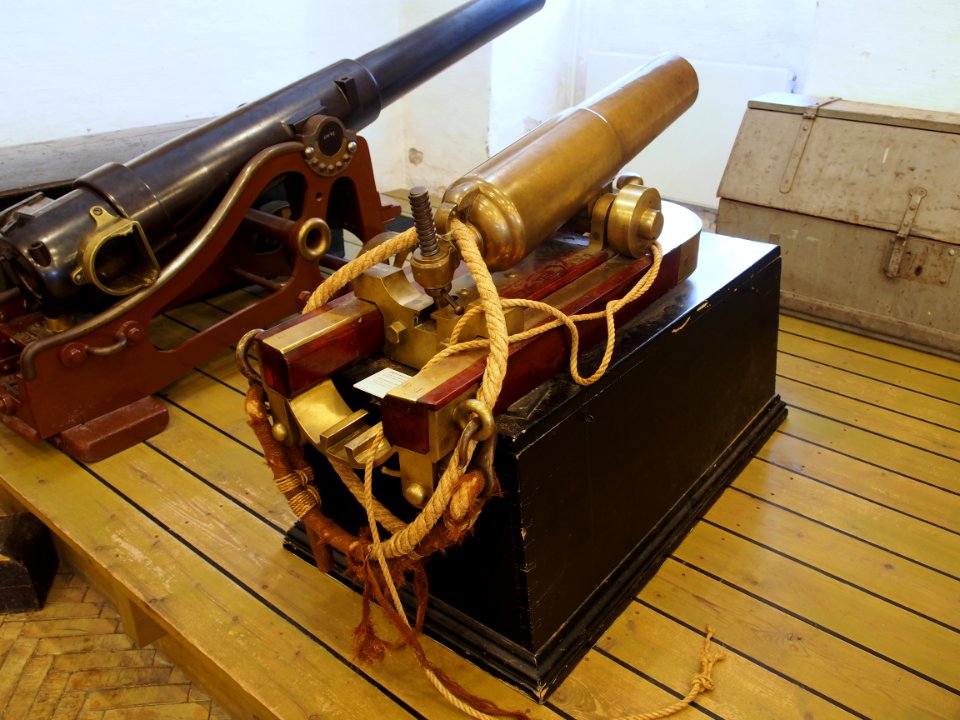 1872_Steel_Carronade_6_pounder,_pic1