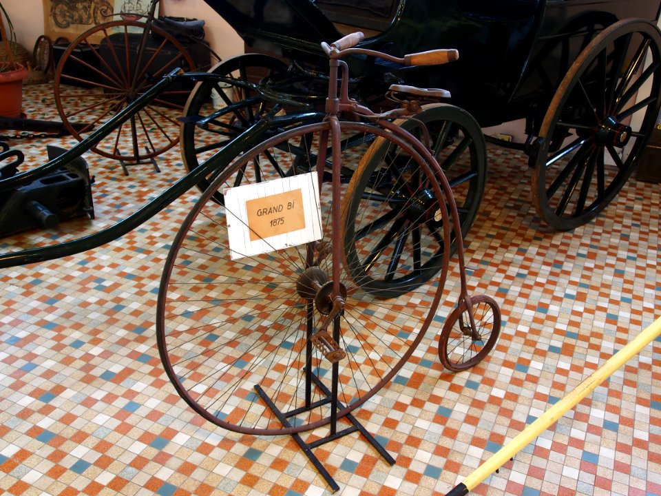 1875_Grand_Bi_at_the_Musée_Automobile_de_Vendée