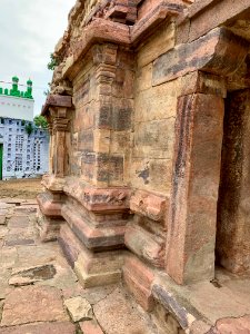17th_century_Shah_Ali_Pedda_Dargah_and_fort_built_on_Navabrahma_Temples,_Alampur,_Telangana_India_-_7
