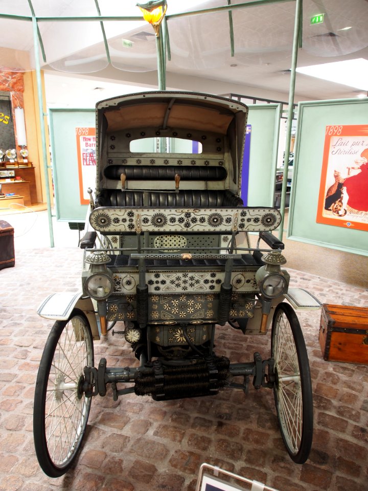 1892_Peugeot_Type_4_Vis_à_vis_Marguerite_photo_1